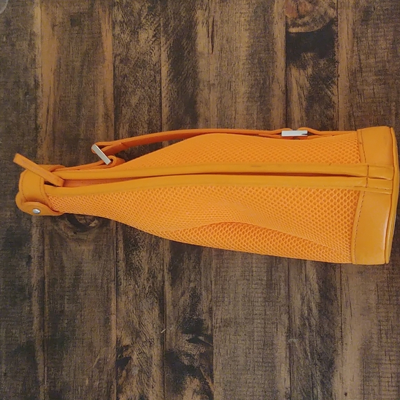 Veuve Clicquot champagne insulated holder bottle wrap jacket - Picture 2 of 2